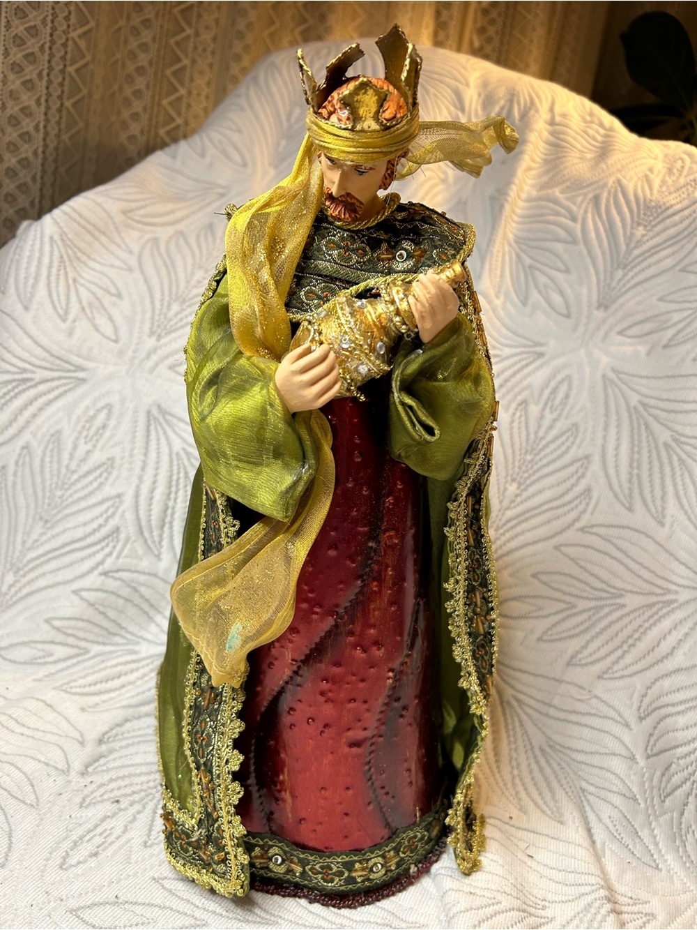 Ornate Three Wise Men Figure in Red and Olive Green